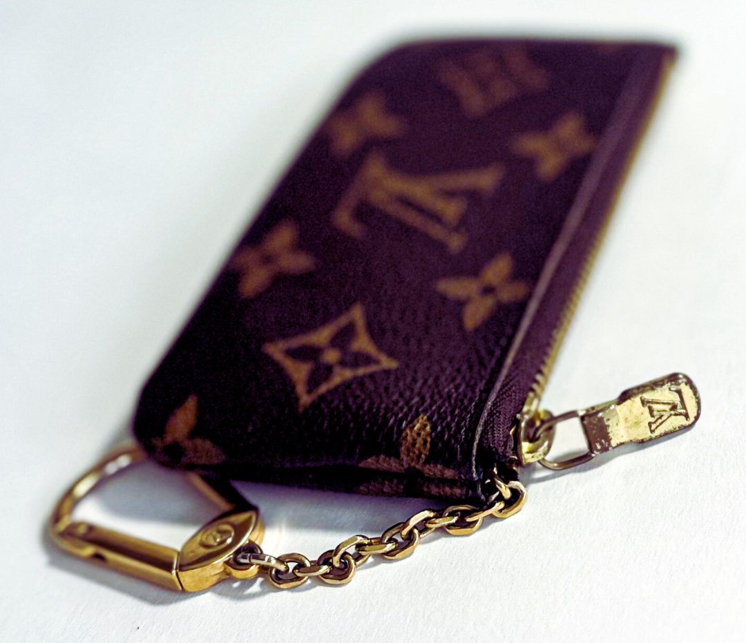 Louis Vuitton Key Pouch – Twice Upon a Time
